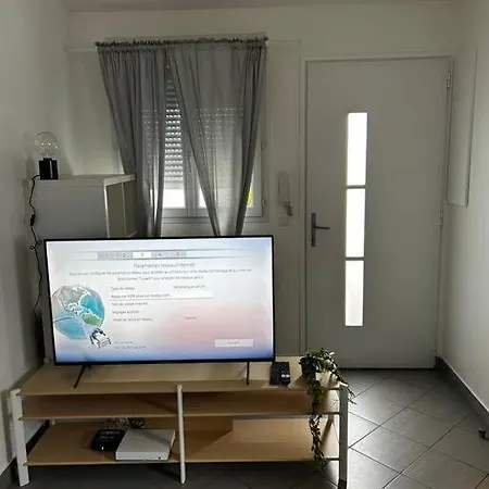 Apartment Charmant Studio Proche Paris